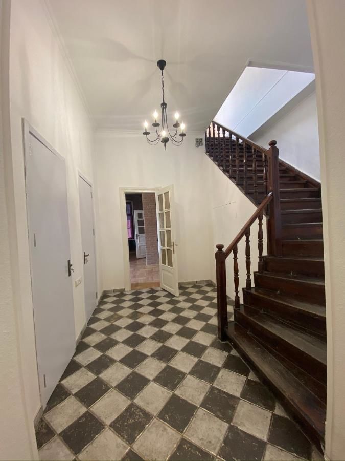 Хостелы Red Door Тбилиси-39