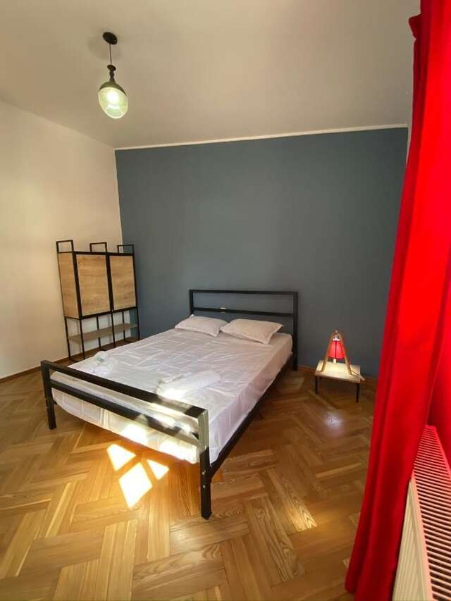 Хостелы Red Door Тбилиси-40