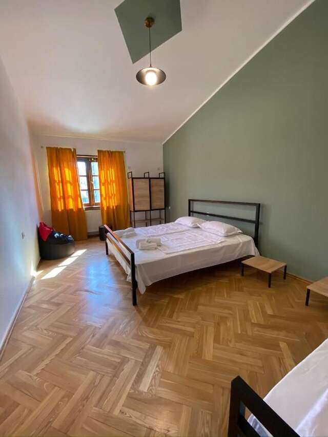 Хостелы Red Door Тбилиси-44